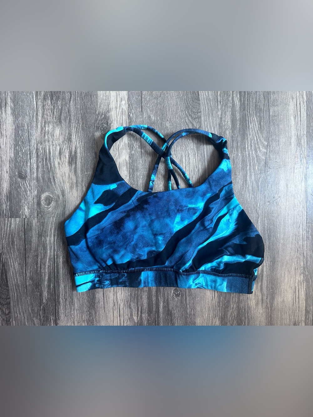 Lululemon Energy Sports Bra Size 6 (Small) Blue-Black Marble